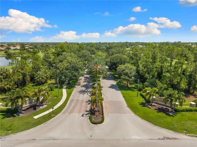 2075 Par Dr, Naples, Florida 34120