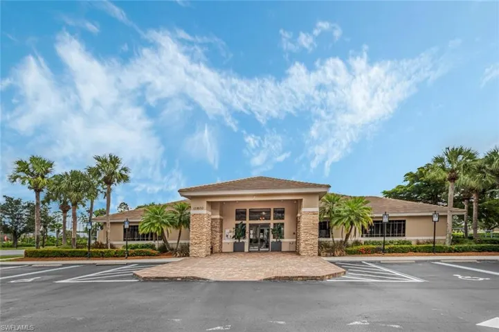 11528 Woodmount Ln, Estero, Florida 33928