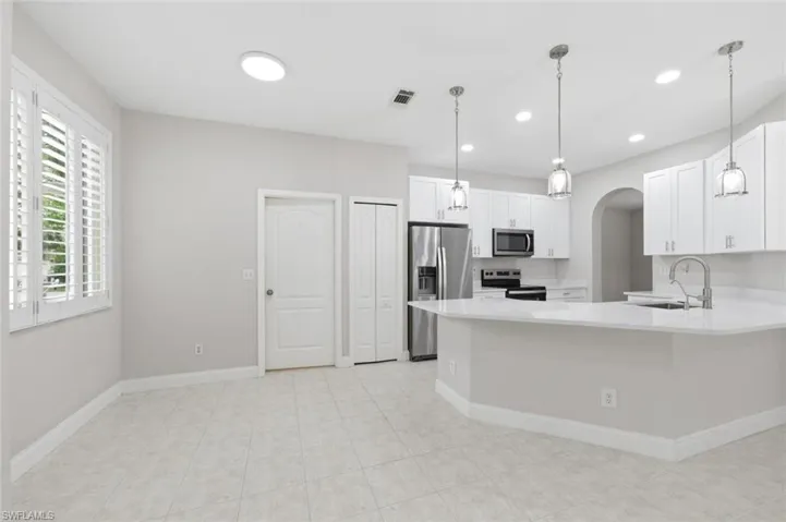 11528 Woodmount Ln, Estero, Florida 33928