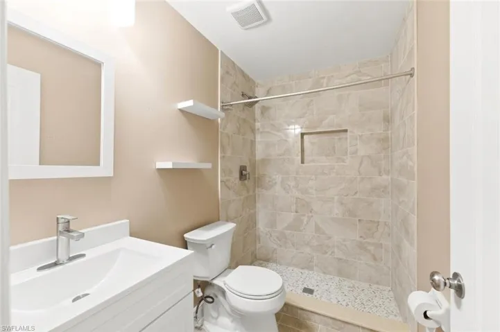 11528 Woodmount Ln, Estero, Florida 33928