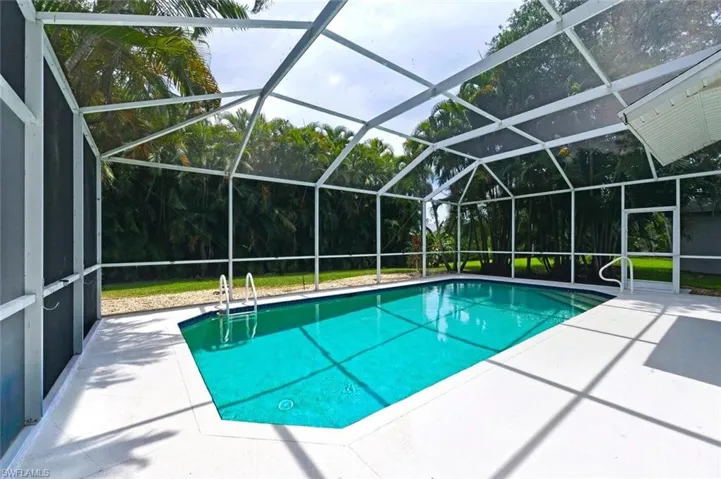 11528 Woodmount Ln, Estero, Florida 33928