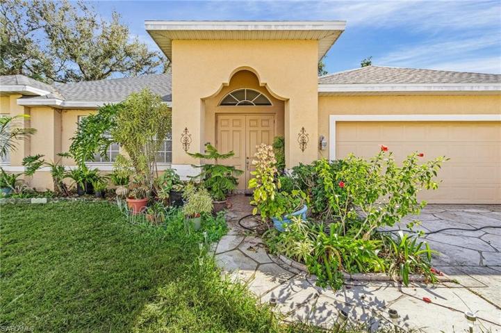 1628 NE 2nd TER, CAPE CORAL FL 33909