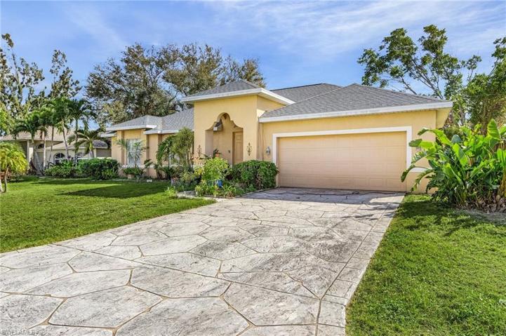 1628 NE 2nd TER, CAPE CORAL FL 33909