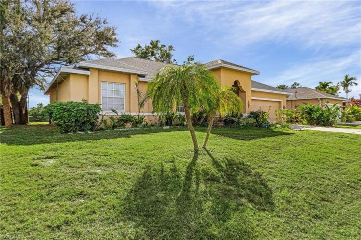 1628 NE 2nd TER, CAPE CORAL FL 33909