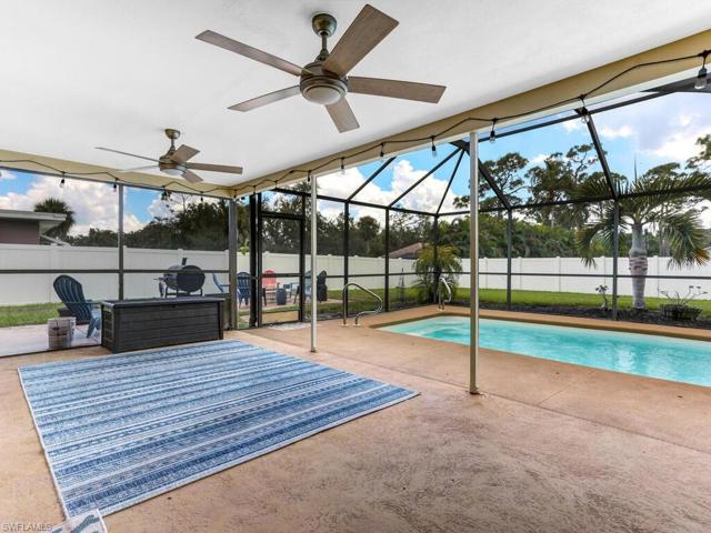 Covered lanai with 2 fans