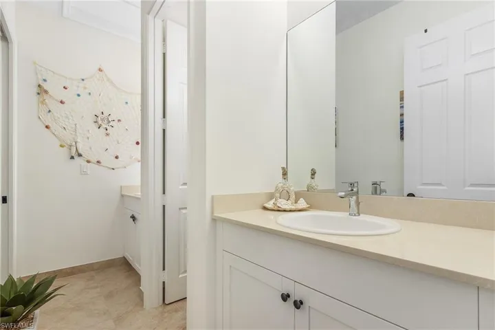 JACK & JILL BATHROOM