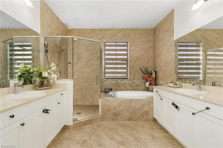 MASTER BATH WITH WALK IN SHOWER AND SOAKING TUB, DUAL VANITIES