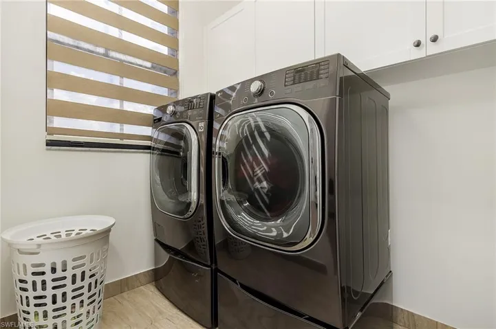 UPSTAIRS LAUNDRY