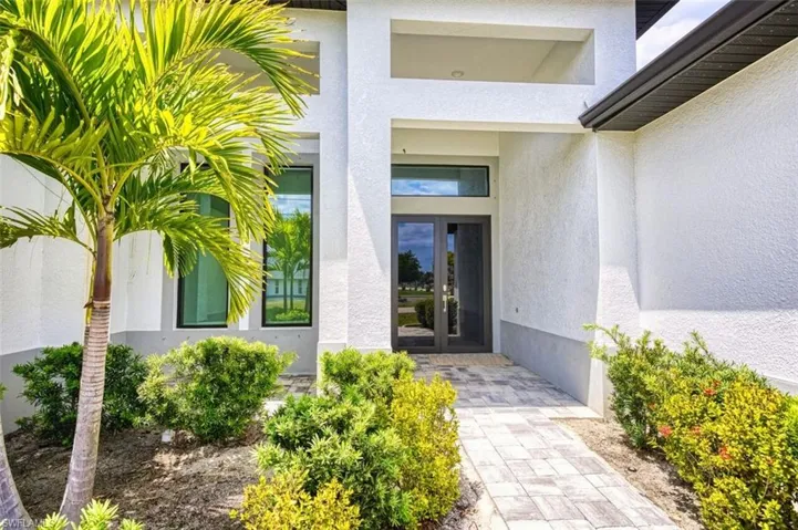 1926 Sw 15th Ave, Cape Coral, Florida 33991