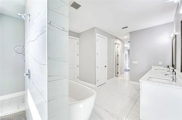 1926 Sw 15th Ave, Cape Coral, Florida 33991