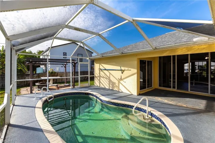 8462 Butternut Rd, Fort Myers Fl 33967