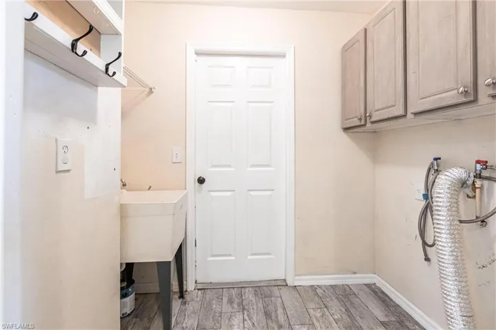8462 Butternut Rd, Fort Myers Fl 33967