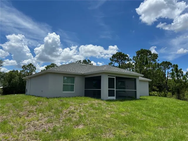 809 Knox Ave S, Lehigh Acres, Florida 33974