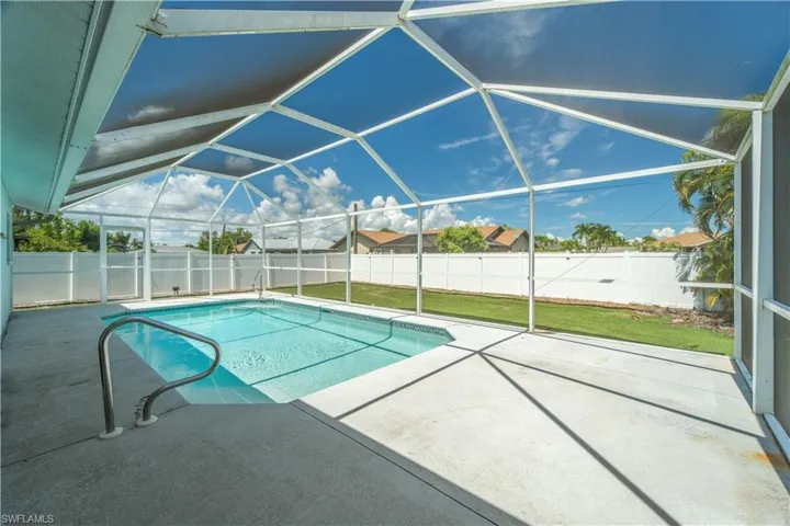 17381  Duquesne  RD, Fort Myers, FL 33967