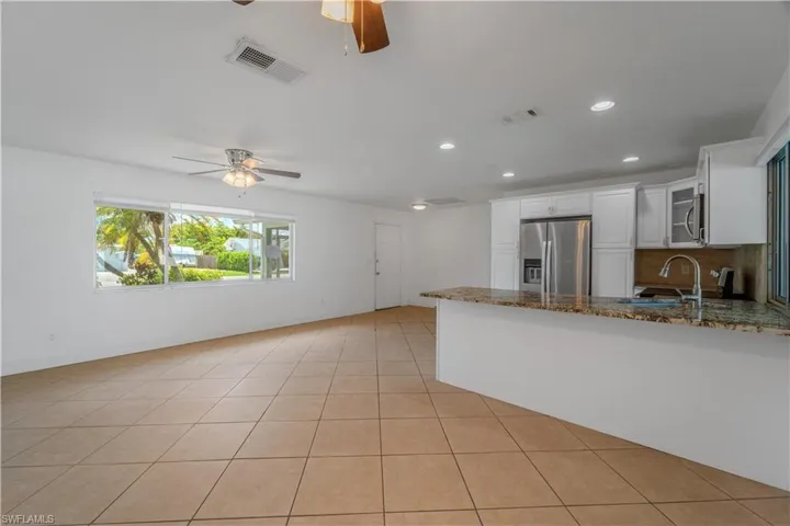 17381  Duquesne  RD, Fort Myers, FL 33967