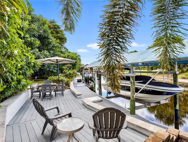 Trex decking with plenty of waterside seating