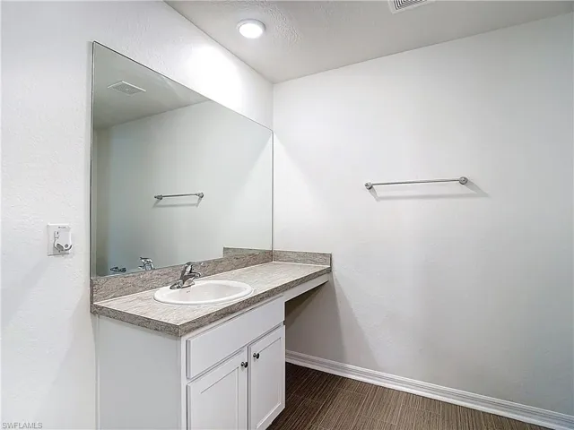 2908 24th St Sw, Lehigh Acres, Florida 33976