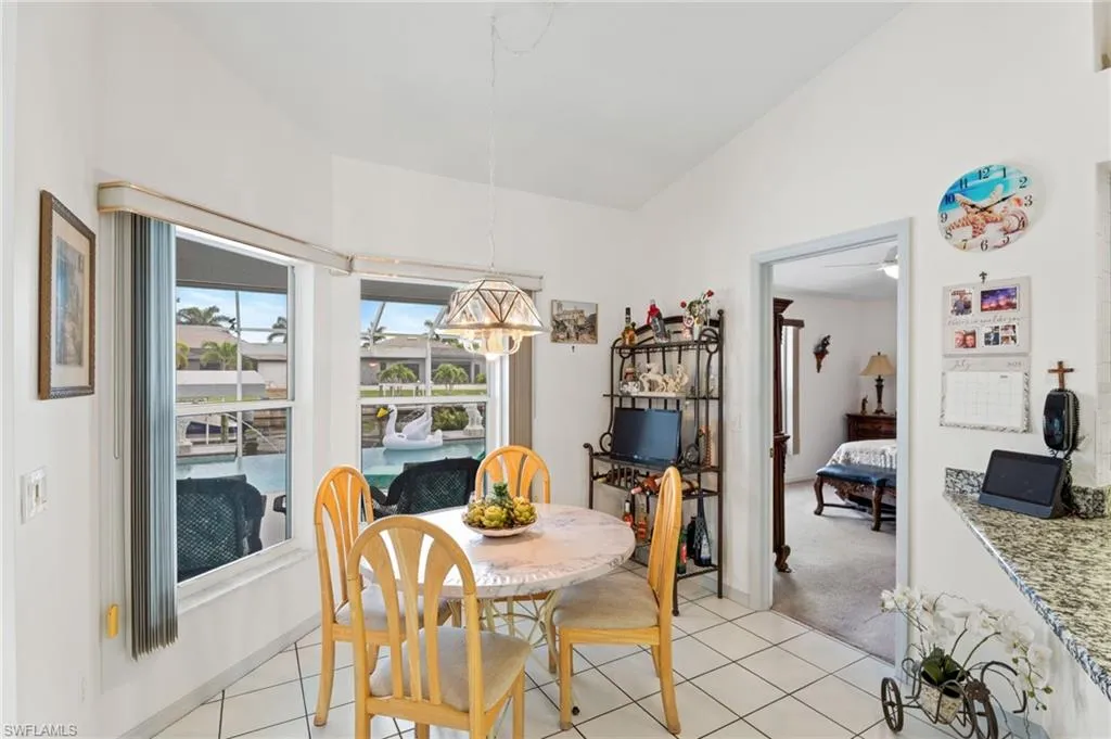 2915 39th TER, Cape Coral, FL 33914,225063099