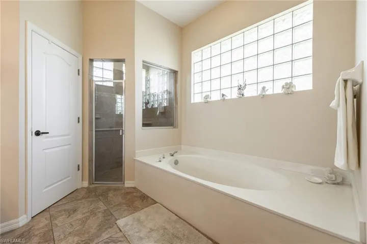 12762 Kedleston Cir, Fort Myers, Florida 33912