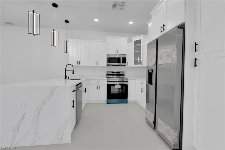 1218 Euclid Ave, Lehigh Acres, Florida 33972