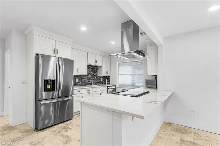 209 Kingston Dr, Fort Myers, Florida 33905