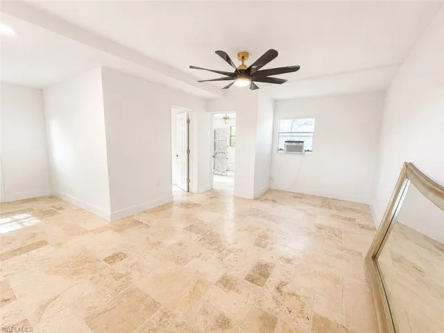209 Kingston Dr, Fort Myers, Florida 33905