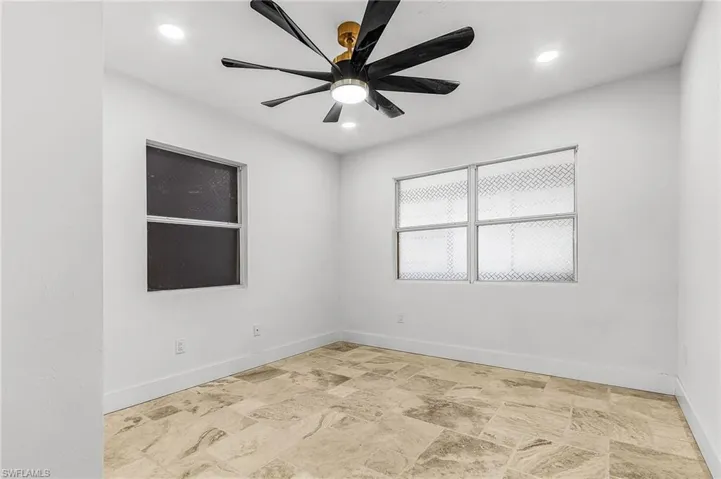 209 Kingston Dr, Fort Myers, Florida 33905