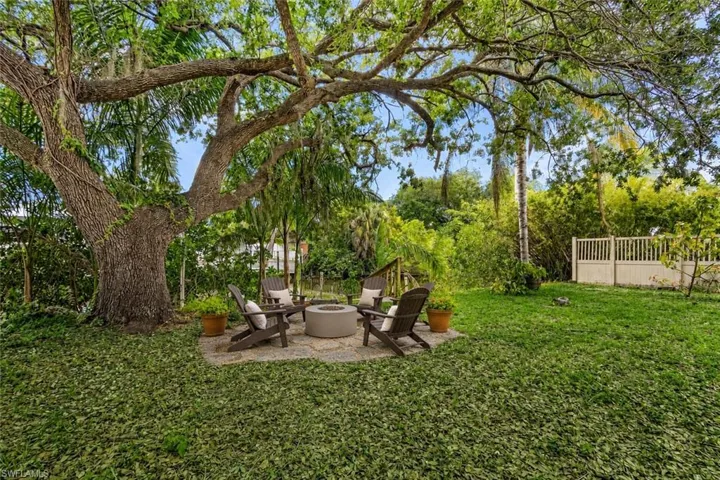 209 Kingston Dr, Fort Myers, Florida 33905