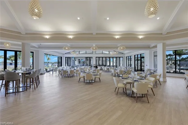 BeachClub  Dining