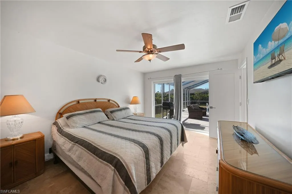2404 16th ST, Cape Coral, FL 33990,225027078