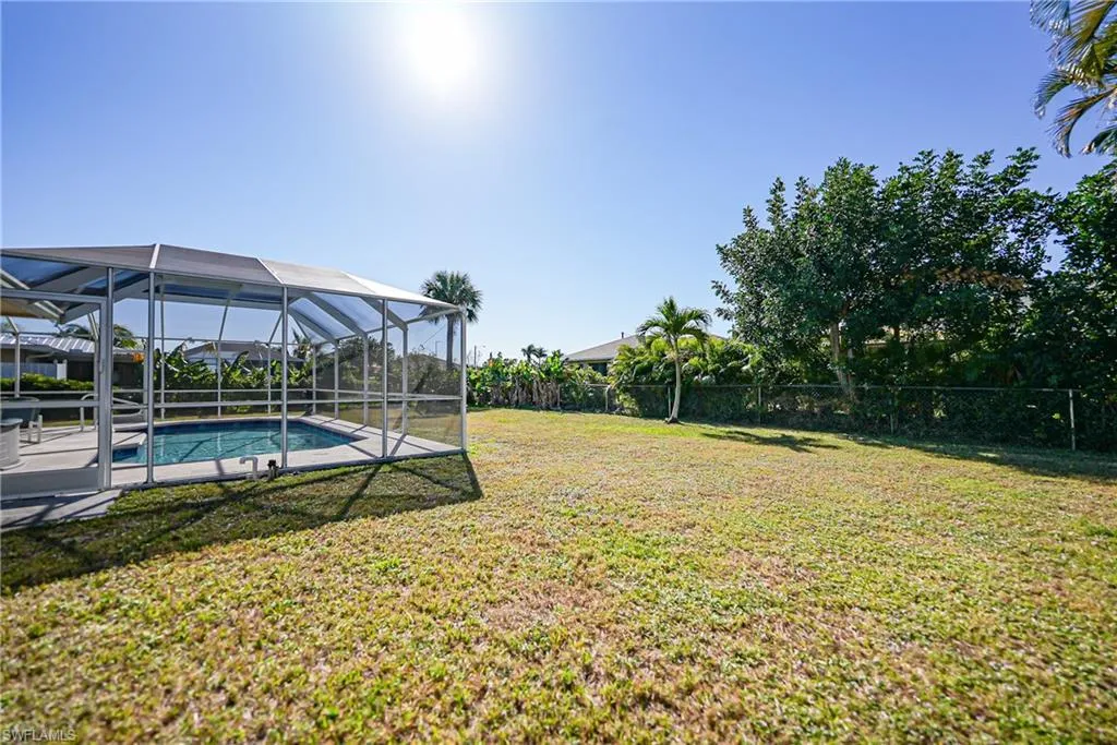 2404 16th ST, Cape Coral, FL 33990,225027078