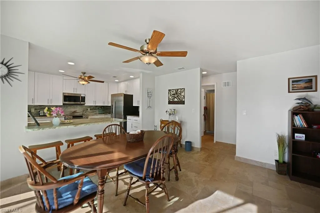 2404 16th ST, Cape Coral, FL 33990,225027078