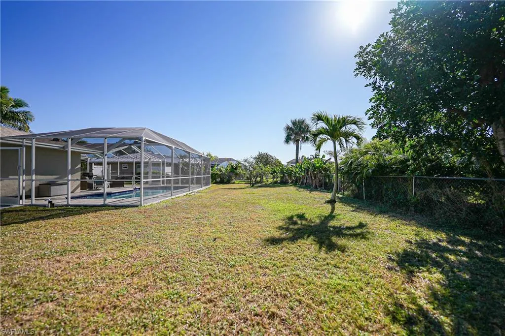 2404 16th ST, Cape Coral, FL 33990,225027078