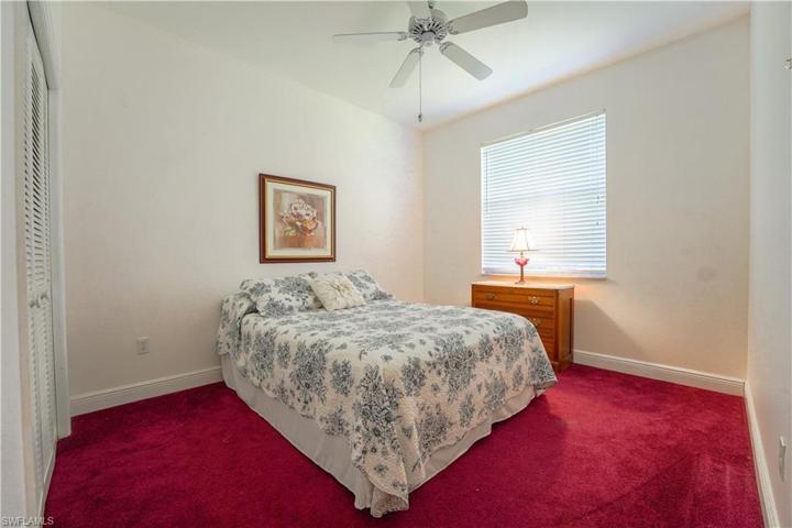 2nd bedroom/office/craft room