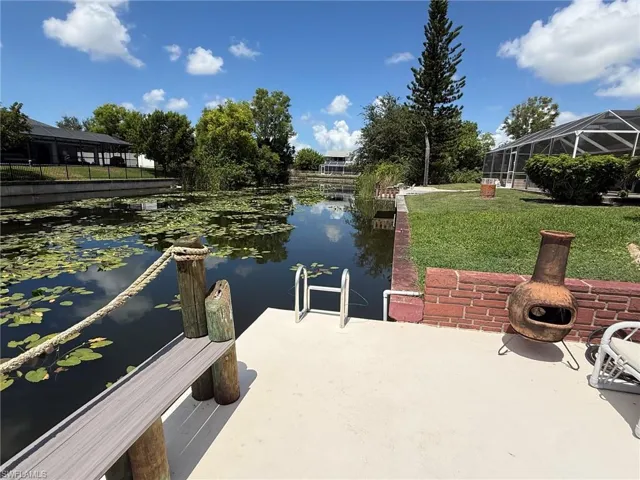 Dock
