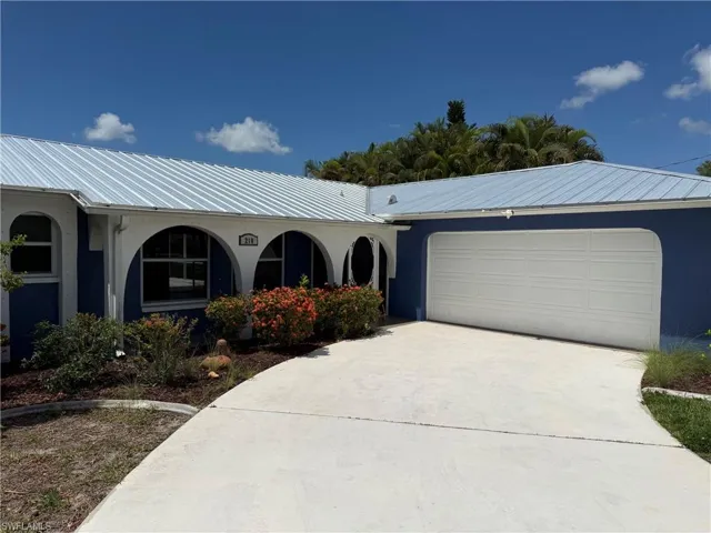 2 Car Garage