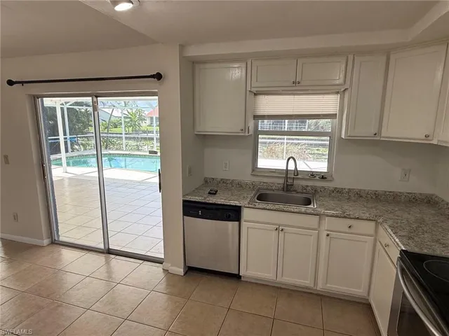 Kitchen with Sliding Glass Doors to Lanai