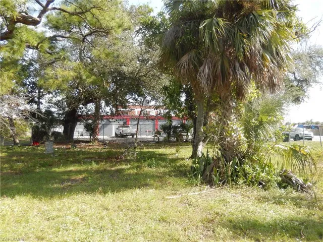 2325  Royal Palm  AVE, Fort Myers, FL 33916