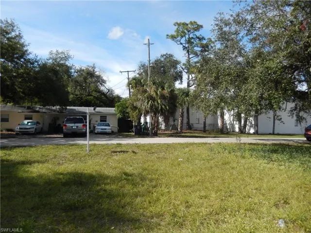 2325  Royal Palm  AVE, Fort Myers, FL 33916