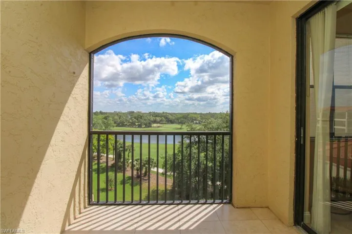 7024 Pelican Bay Blvd F-504, Naples, Florida 34108