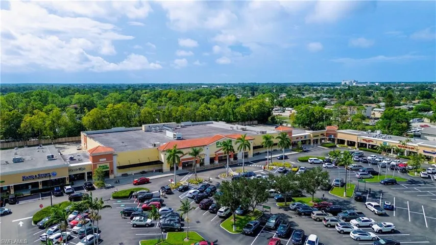 1804  Kings Lake  BLVD, Naples, FL 34112