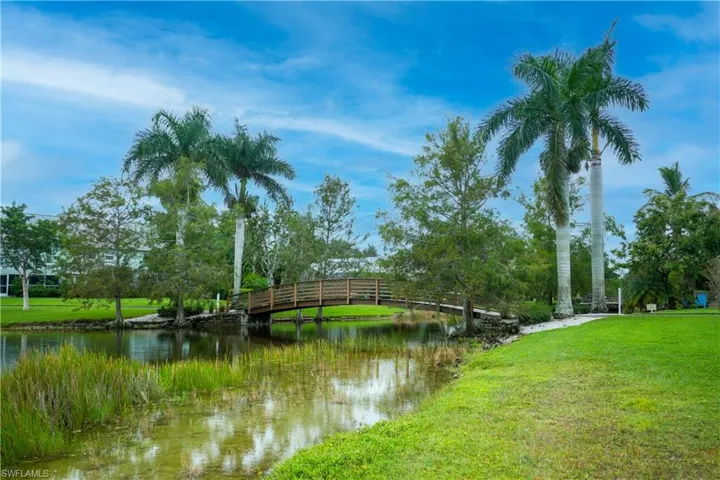 1804  Kings Lake  BLVD, Naples, FL 34112