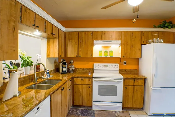 1804  Kings Lake  BLVD, Naples, FL 34112