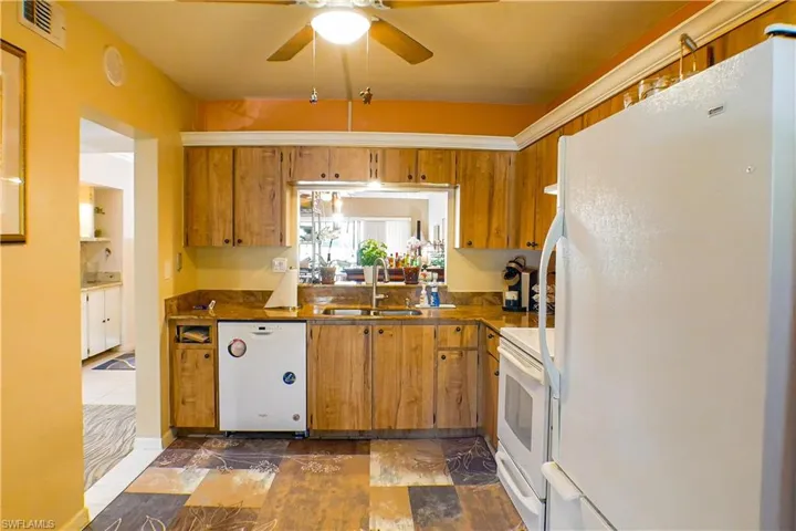 1804  Kings Lake  BLVD, Naples, FL 34112