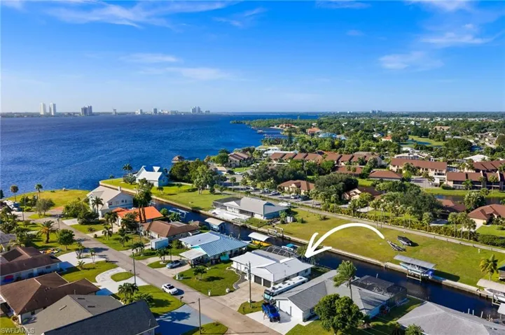 7200 Reymoor Dr, North Fort Myers, Florida 33917