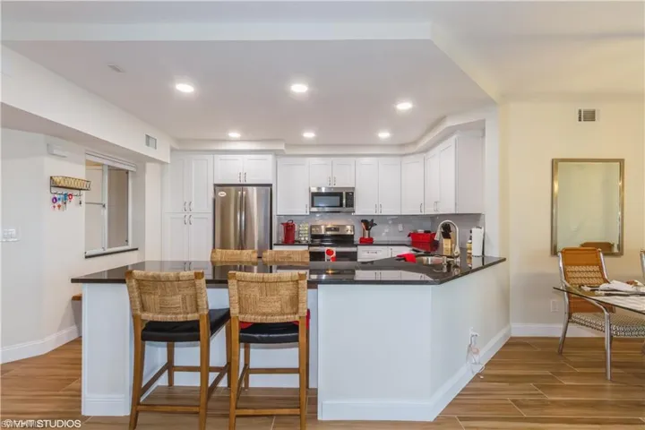 2671 Citrus Lake Dr E-201, Naples, Florida 34109