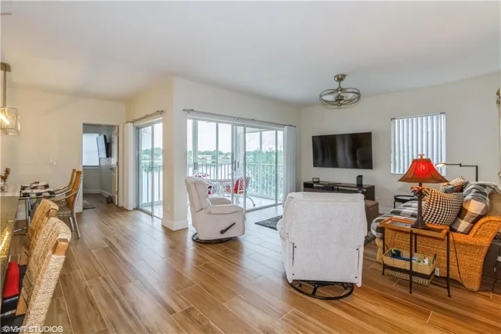 2671 Citrus Lake Dr E-201, Naples, Florida 34109