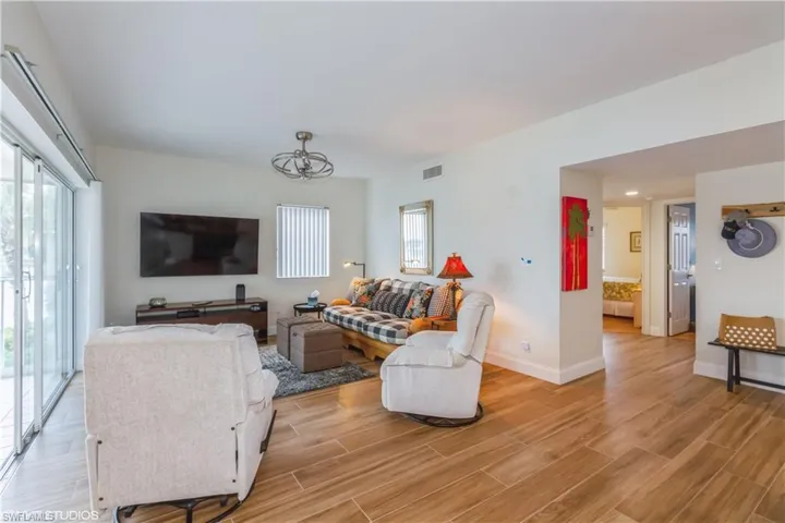 2671 Citrus Lake Dr E-201, Naples, Florida 34109