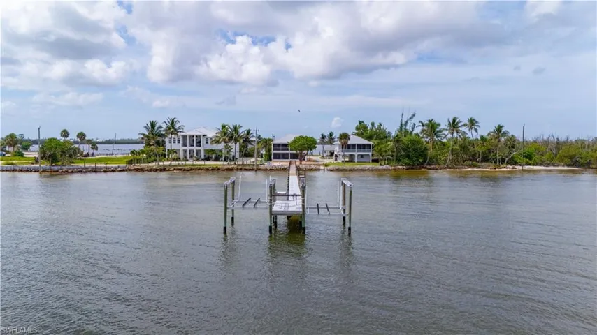 400' Dock