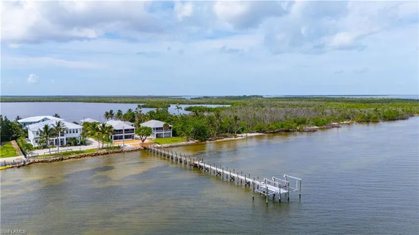 400' Dock